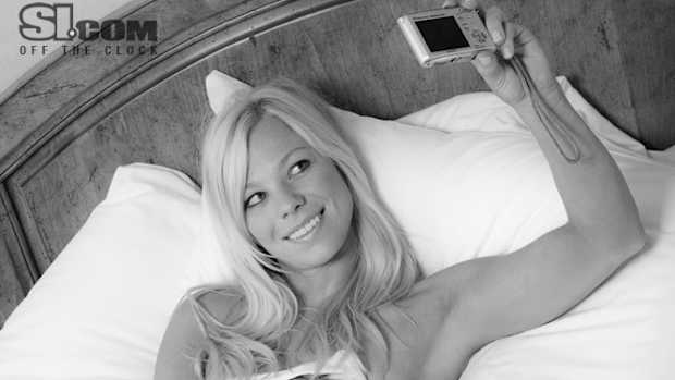 10_lacy-schnoor_offtheclock_01.jpg